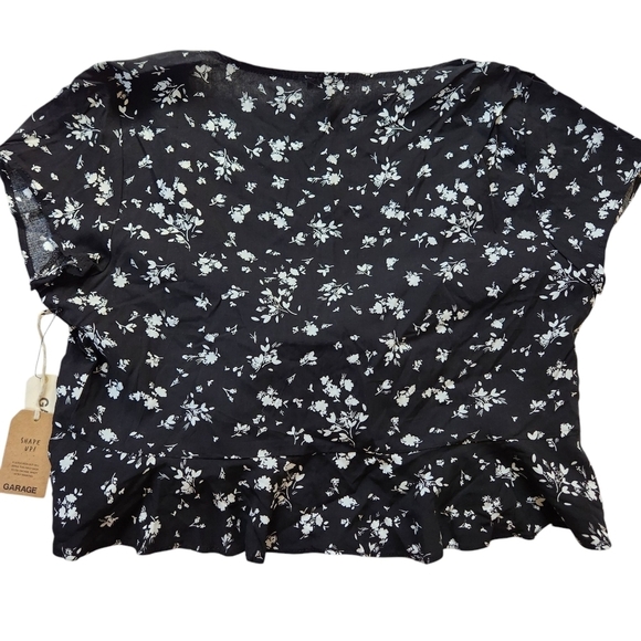 New W Tags Garage Black Ditzy Floral Crop Knot Front Top Sz M - Picture 4 of 5